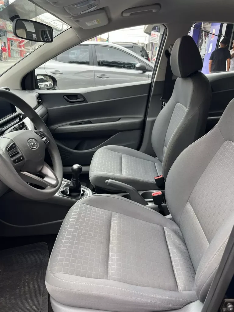 D_NQ_NP_2X_649074-MLB82840892730_032025-F-hyundai-hb20s-10-comfort-flex-4p