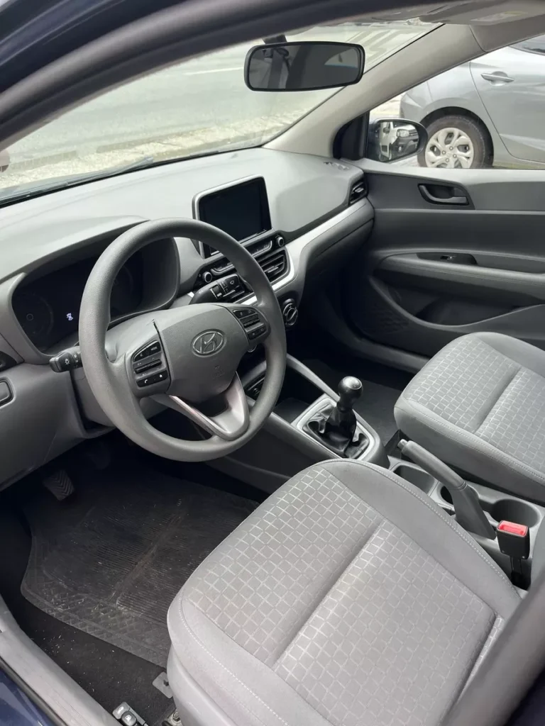 D_NQ_NP_2X_657812-MLB83129436179_032025-F-hyundai-hb20s-10-comfort-flex-4p