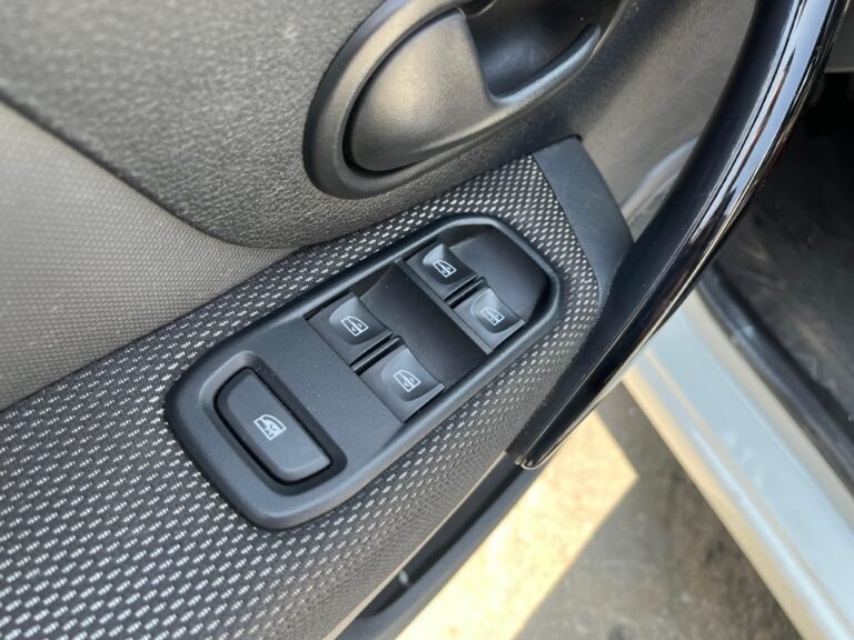 WhatsApp Image 2025-09-05 at 14.41.15 (2)