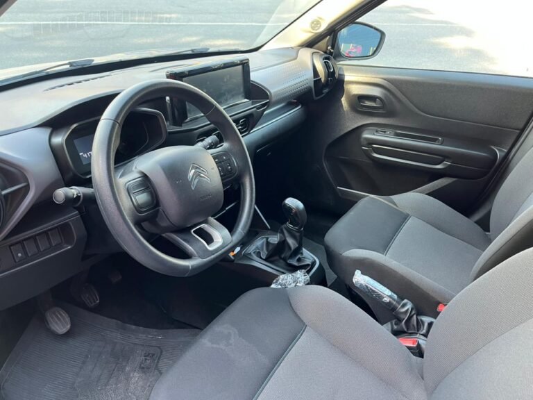 WhatsApp Image 2025-11-12 at 16.01.00