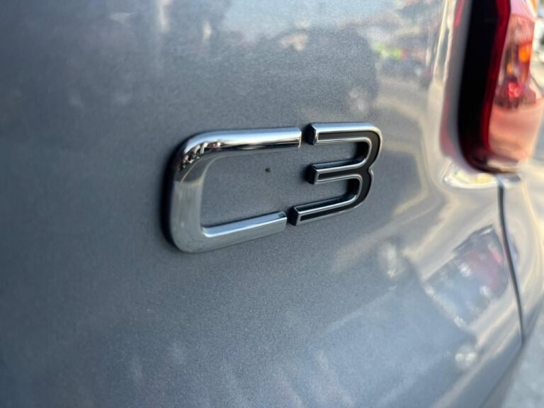 WhatsApp Image 2025-11-12 at 16.01.06