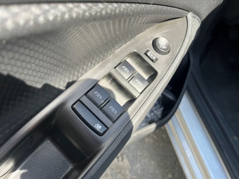 WhatsApp Image 2025-12-12 at 09.51.09 (2)