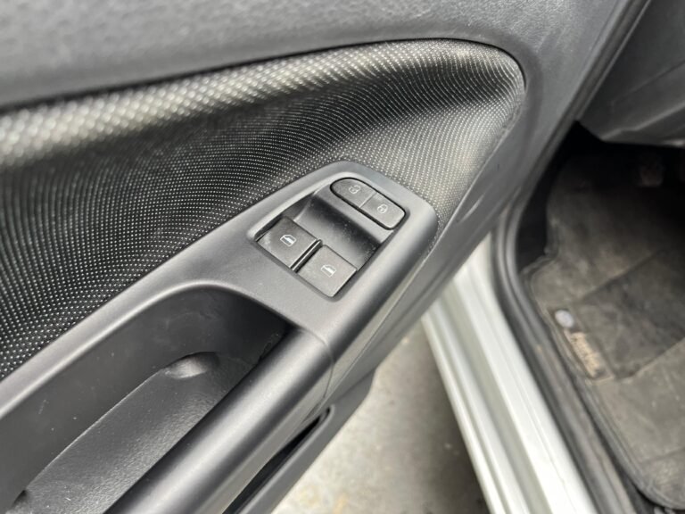 WhatsApp Image 2026-01-05 at 15.38.17